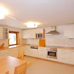 Ferienhaus Tux Holiday Home 펜션 *