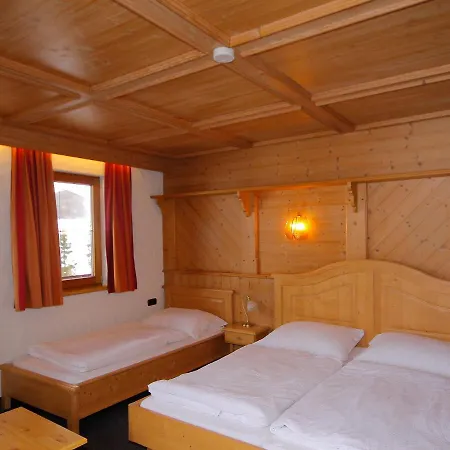 Vakantiehuis Ferienhaus Tux Holiday Home Tux