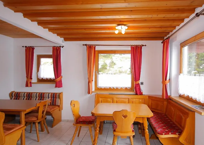 Ferienhaus Tux Holiday Home トゥクス