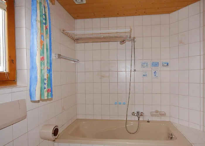 Ferienhaus Tux Holiday Home *